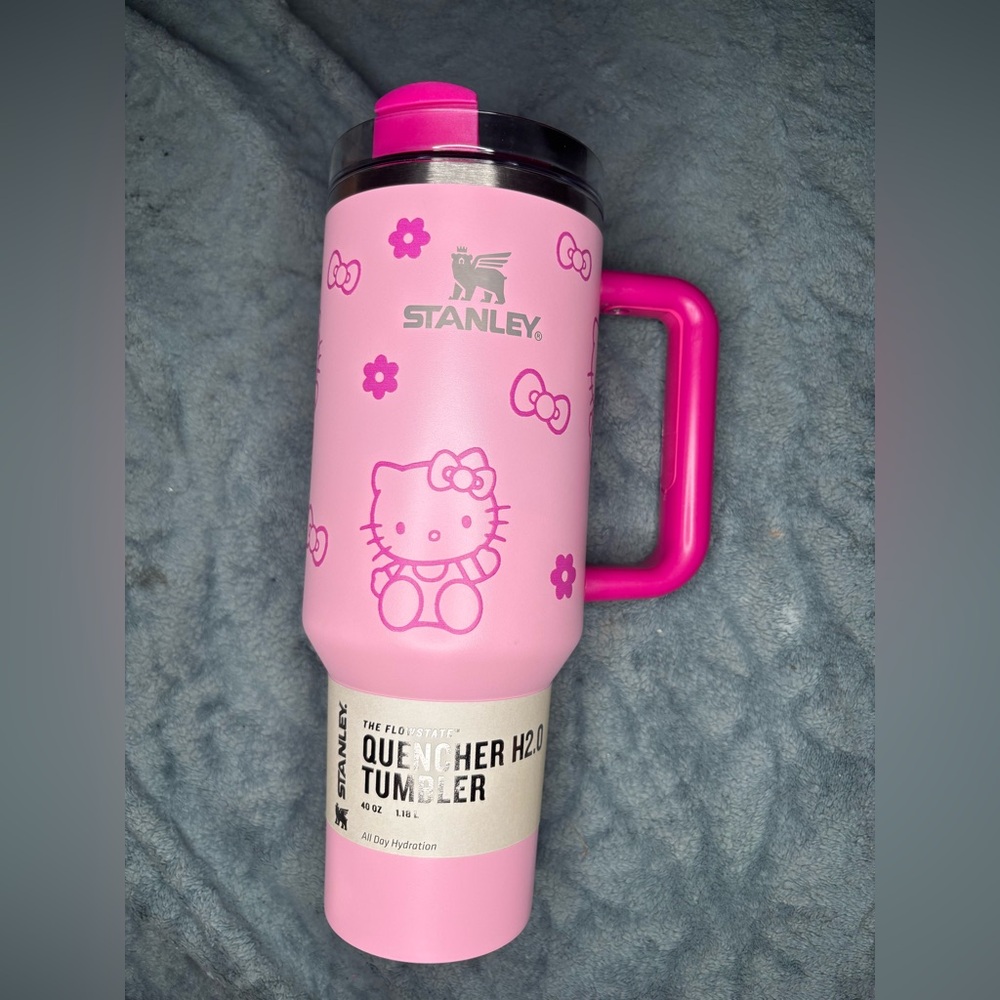 Stanley Pink  Hello Kitty Logo cup NWT